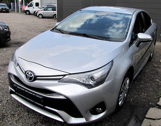 Toyota Avensis cena 46900 przebieg: 191500, rok produkcji 2016 z Kowal małe 232